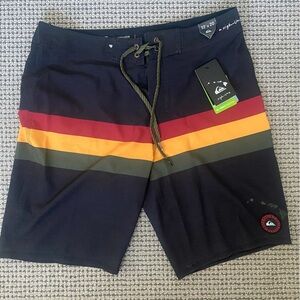 Quicksilver Highline Hawaii board shorts - Rasta color scheme